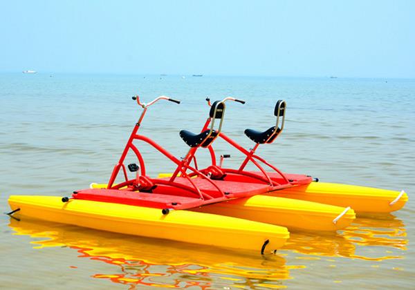 【海德龙游乐】游乐船 脚踏船 水上三轮车