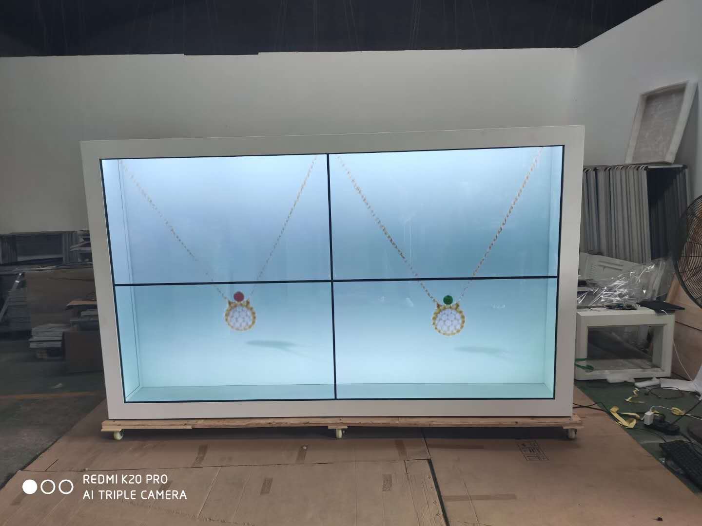 天津广告透明屏展示柜哪里买,55寸1x6透明拼接屏价格