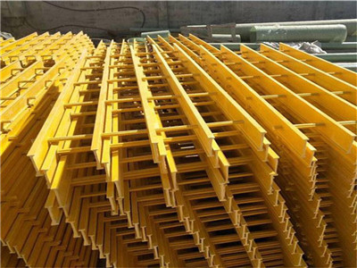 福建阻燃型玻璃钢托架多少钱