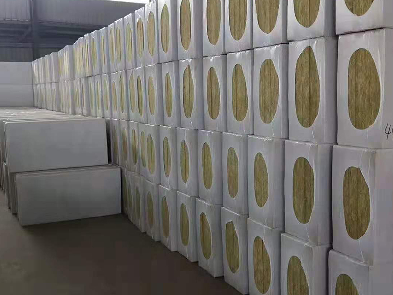 甘南巖棉板廠,外墻保溫專用巖棉板多少錢一米