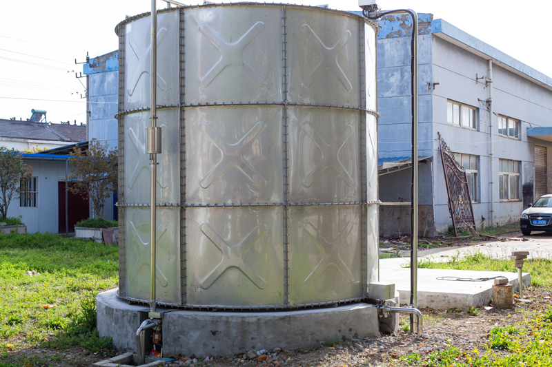 滁州自清洁蓄水设备标准,圆柱形装配式自清洁水箱生产
