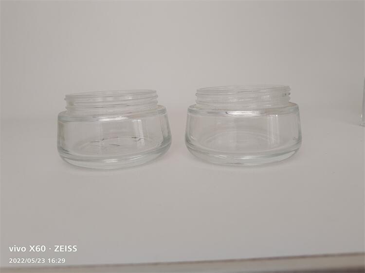 徐州哪有销售品质好的无荧光剂玻璃瓶_护肤品玻璃瓶加工厂