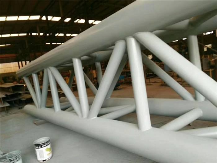 广西钢结构桁架安装工程