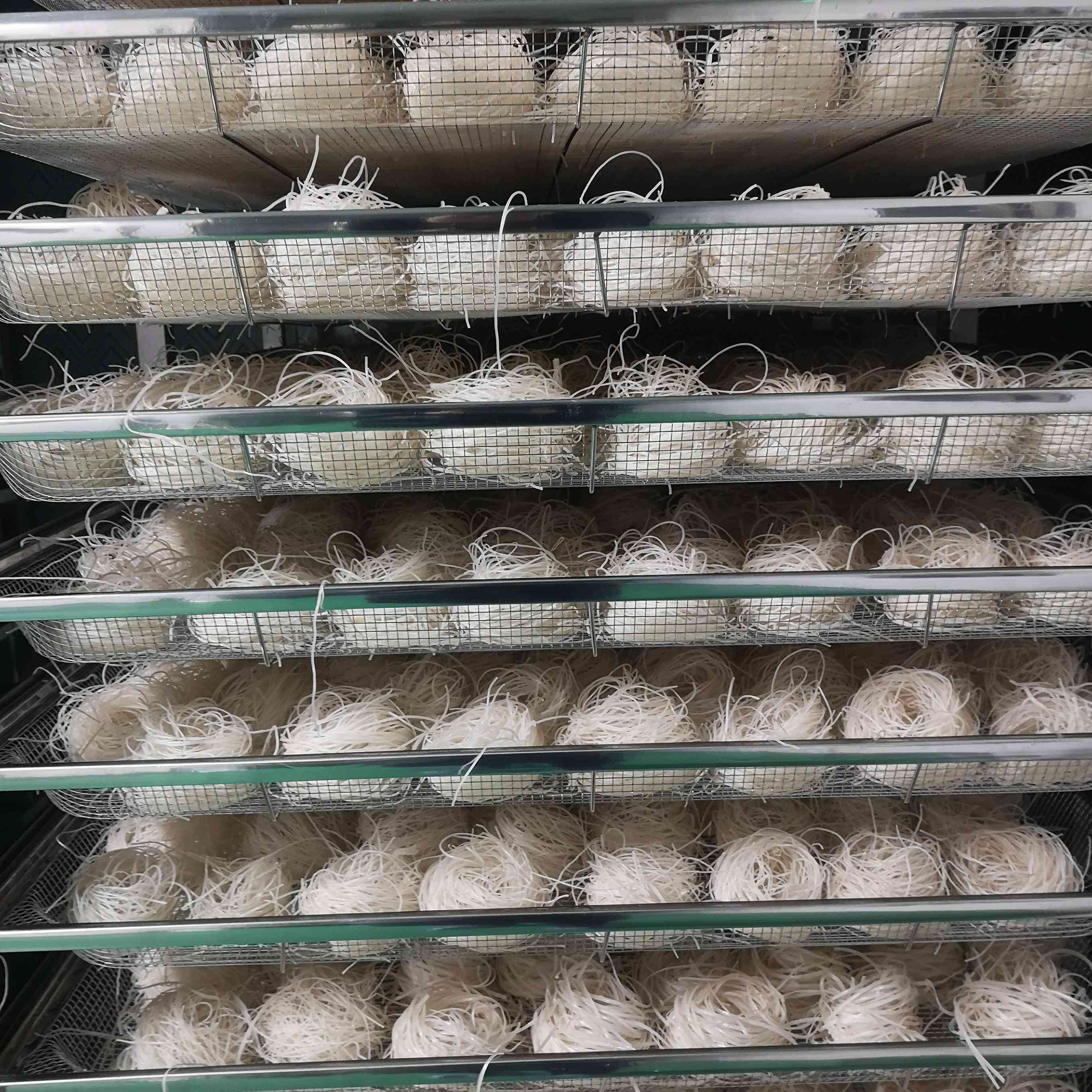 贵州正宗干米粉生产厂家,纯正干米粉制作厂
