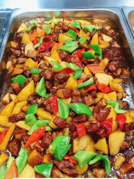 十三陵学校食堂托管在哪找