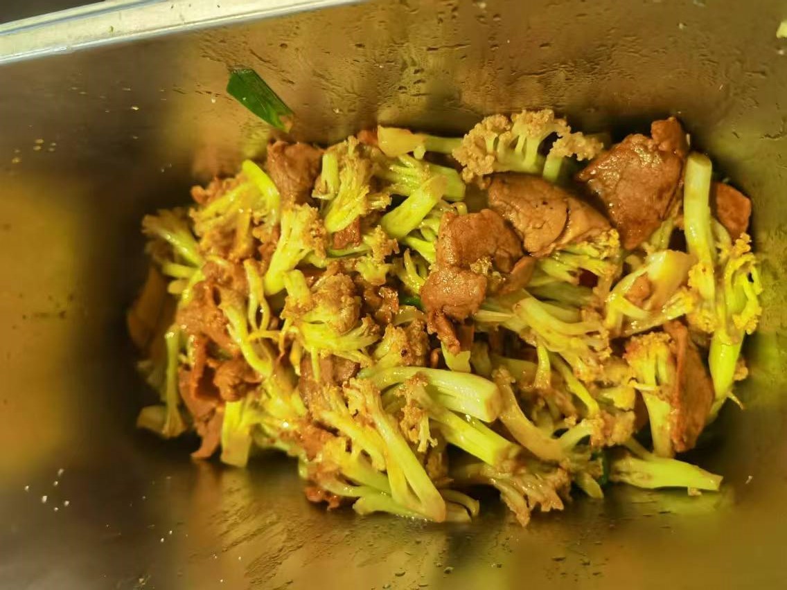 宝安学校食堂服务模式