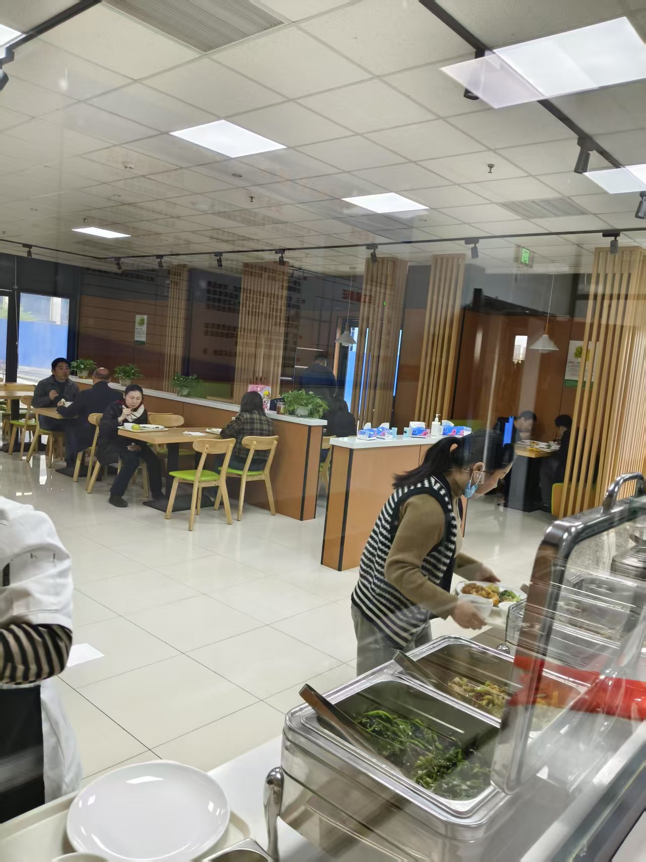 东湖高新技术开发区外包公司食堂公司电话