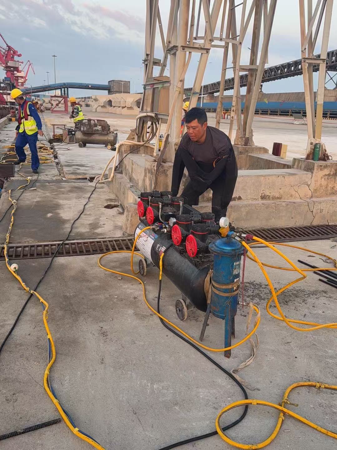 西沙群岛叠梁门更换公司